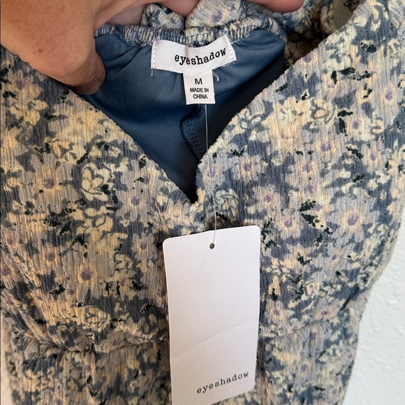 Eyeshadow Blue and Cream Patterned Mini Dress Size Medium - Picture 4 of 13